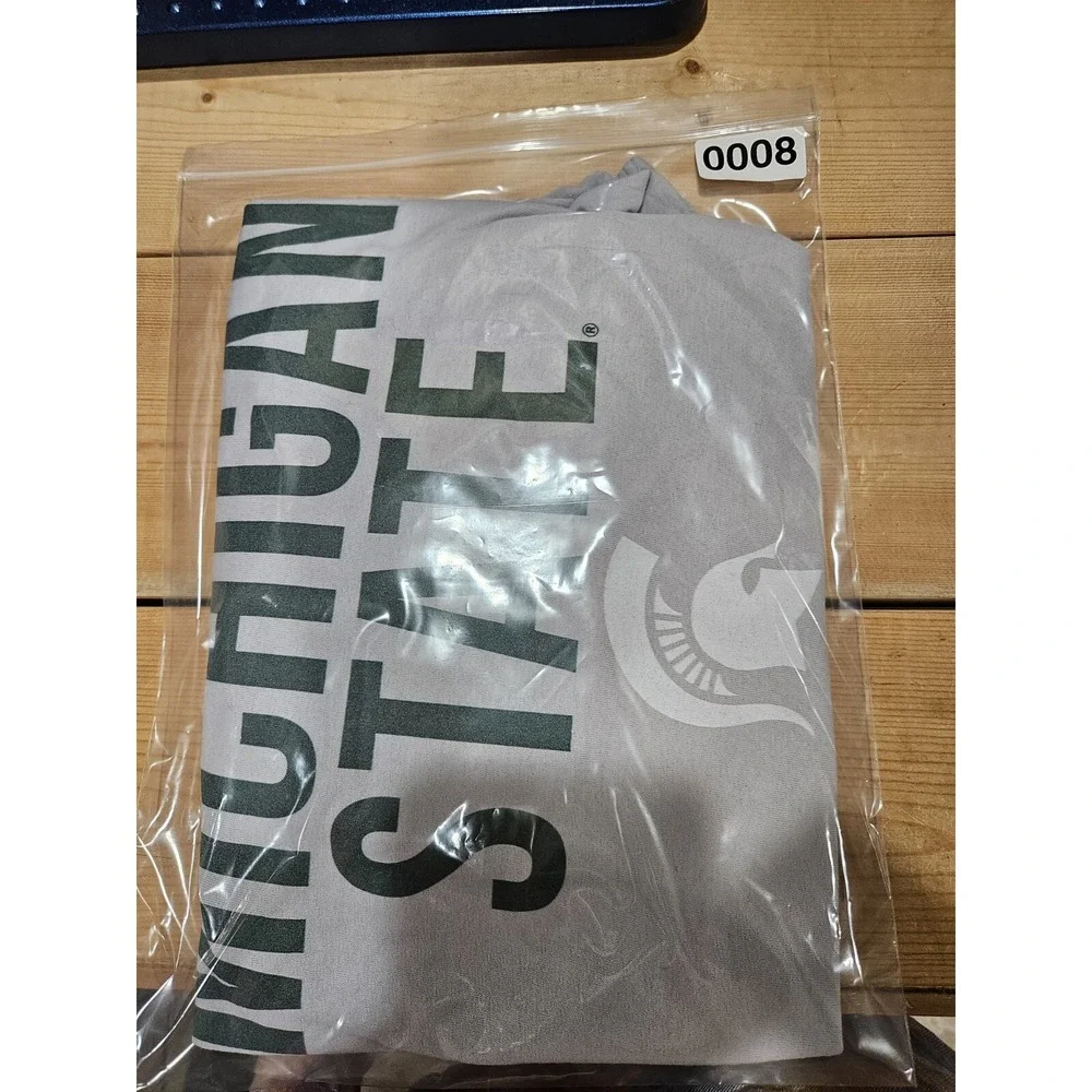 Official College Licensing University Of Michigan Grey T-Shirt Size Xl